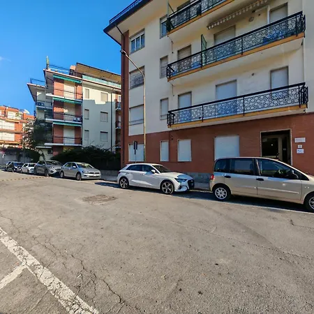 Apartment Sul Mare Via Caprera 25 Marina dʼAndora